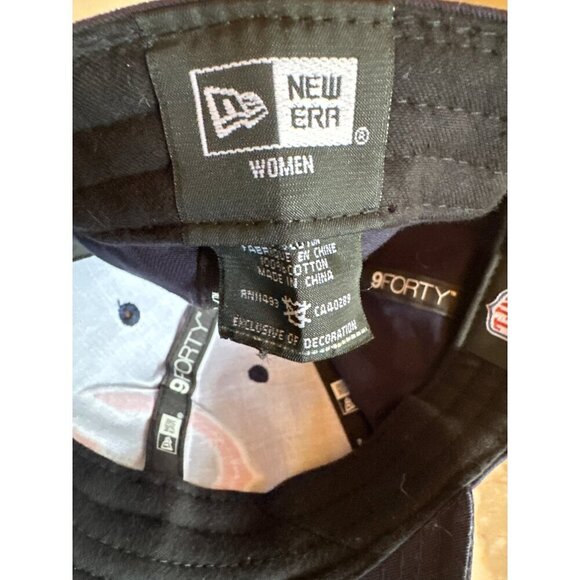 New Era Women's Chicago Bears 9Forty Adjustable Cap - Picture 6 of 6